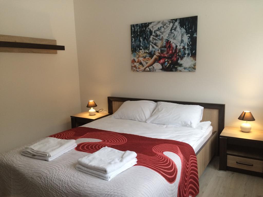 Apartment Mona Warsaw Przy Stacji Metra Varsóvia Exterior foto